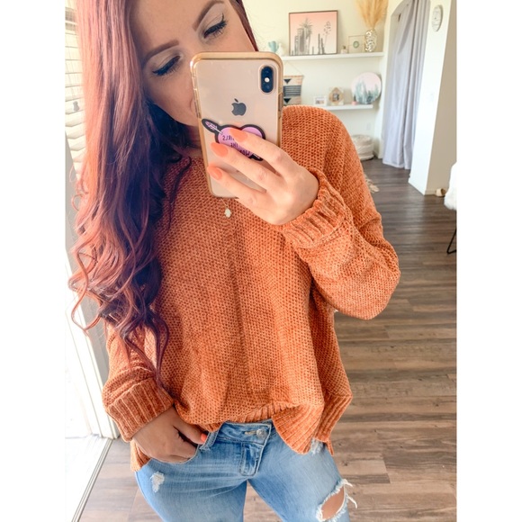 ✨ Final Price- Burnt Orange Oversized Sweater - Picture 4 of 6
